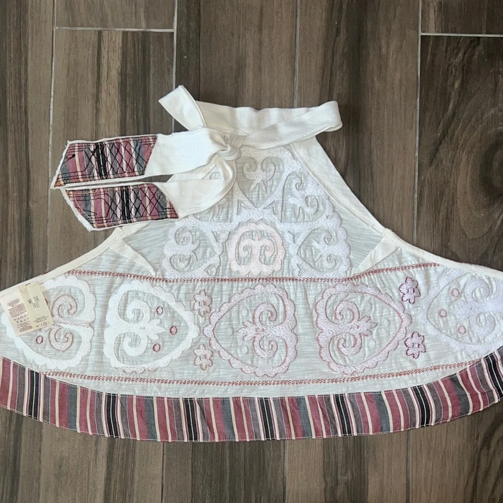 Unique🌵 Free People Adorn Me Embroidered Halter Top Medium Ivory/Brown/Peach - Picture 9 of 16